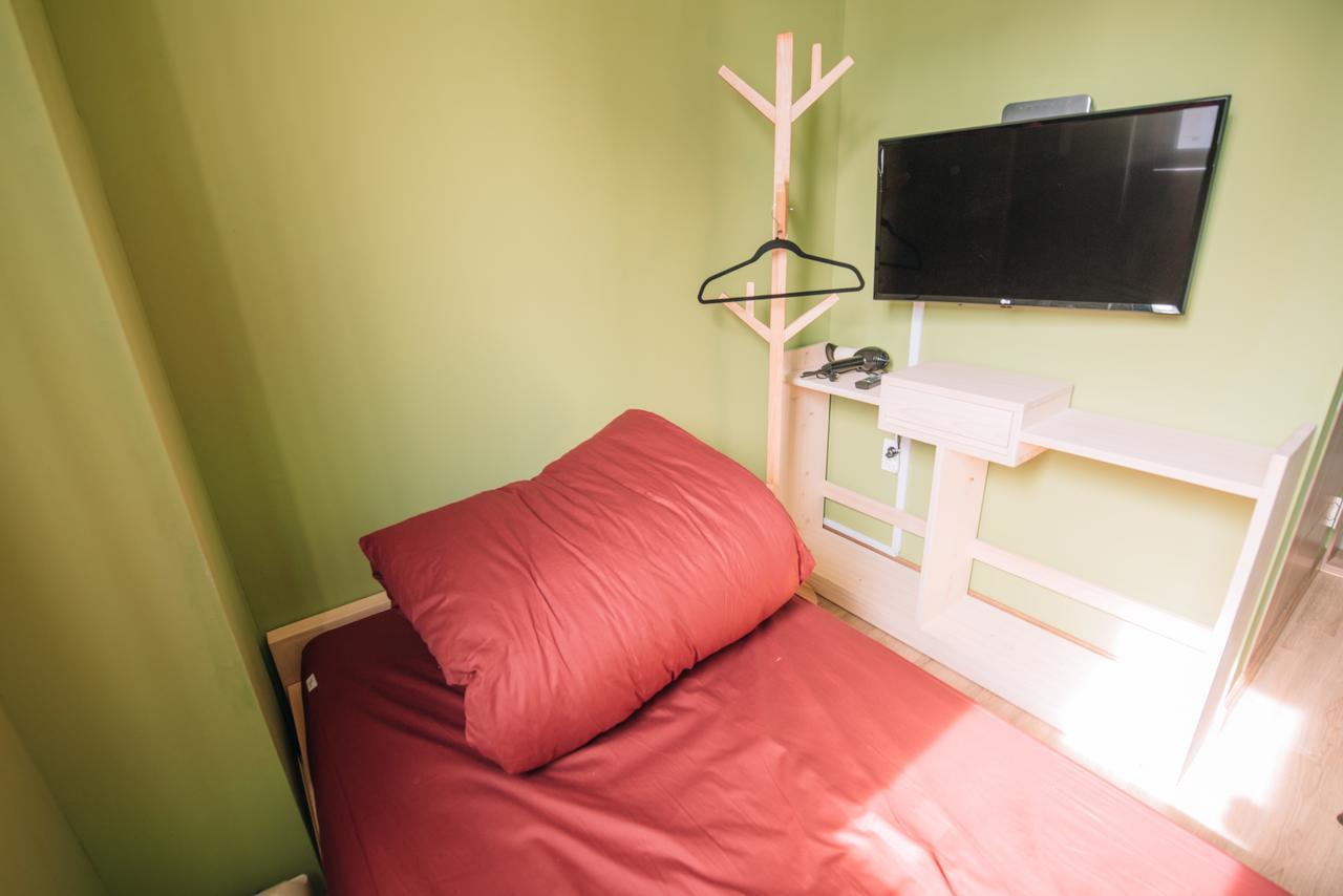 Midtown Hostel *