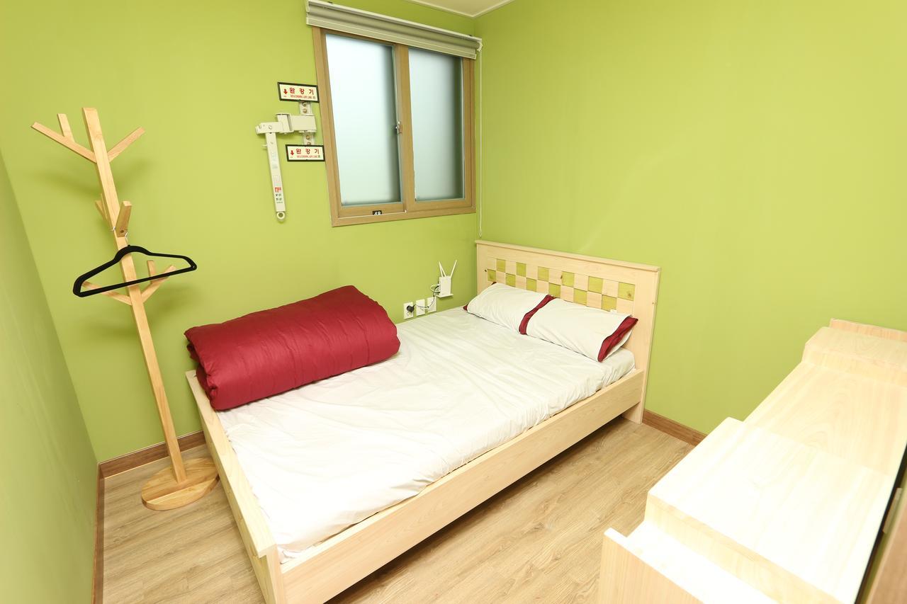 Midtown Hostel
