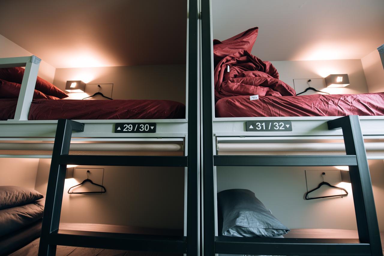 Midtown Hostel *